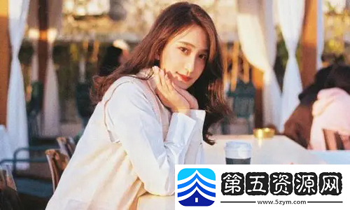 《浴室狂欢》免费播放