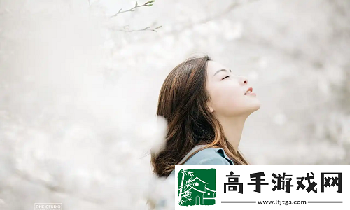 丰满的女邻居三级