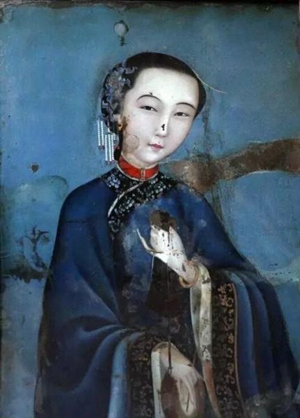 陪读妈妈周莹的荒诞历史背景