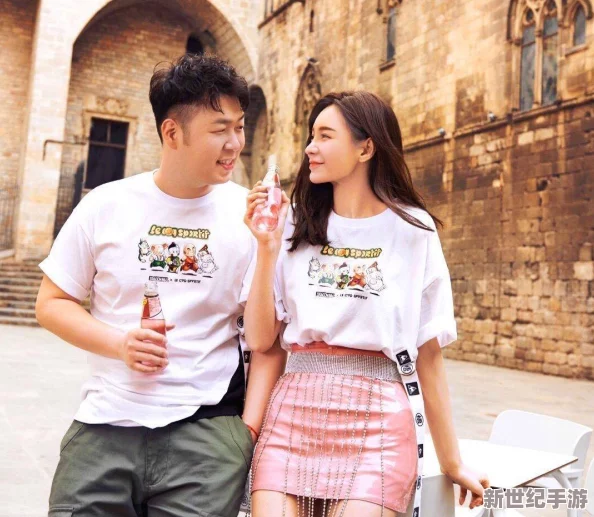 全是污图裸身不挡胸2次元