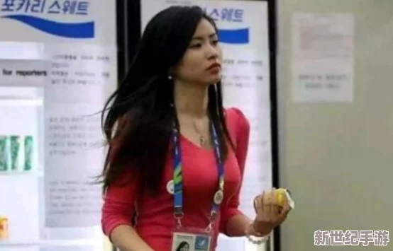 美女把小内内脱了露出记视频