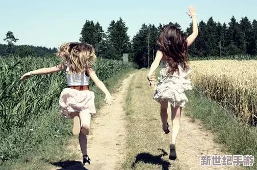 闺蜜给我找两个外国人
