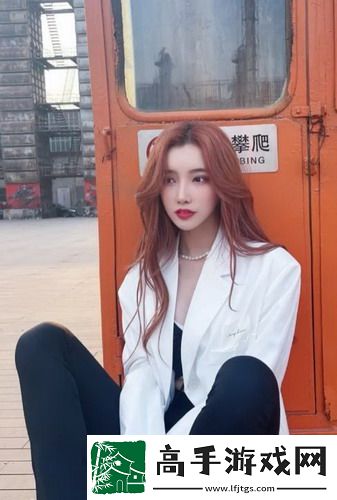 父亲有力挺送女儿的花园：陪伴她成长的最美礼物，小女孩的梦想盛开了花！