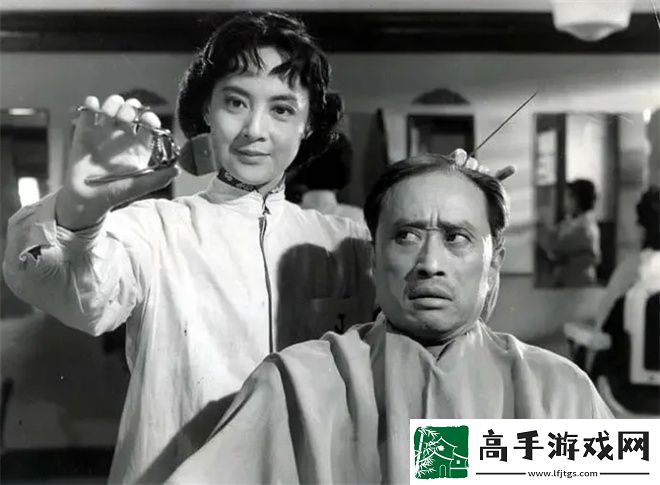 六十年前经典女理发师