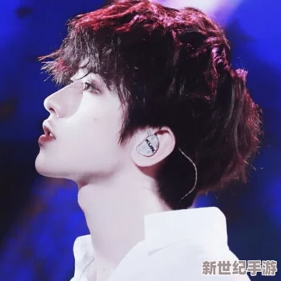 把男生的坤坤放进女生的坤坤里