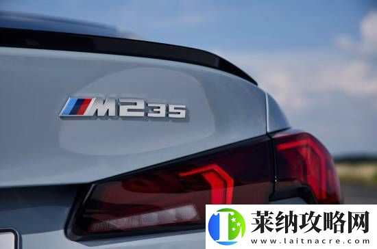 全新宝马2系轿跑车11月15日发布