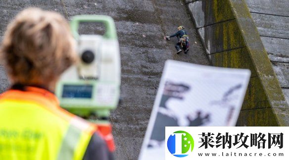 日本佐贺水库大坝惊现哥斯拉壁画！看似天成实际人为