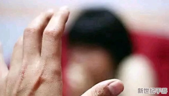 女人毛片视频网友认为这种内容虽然吸引眼球但也容易引发争议