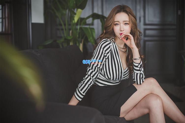 YSL千人千色YSL水蜜桃JK