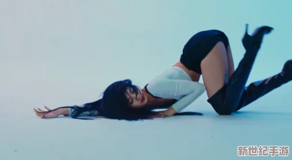 免费看美女洗澡全身光子