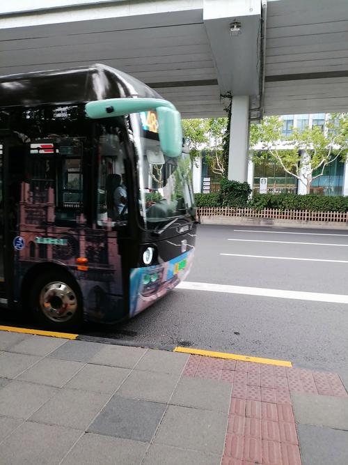 小扫货水能么多公交车